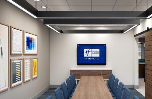 Manor Hotel | Holiday Inn Express & Suites - Austin - Manor by IHG