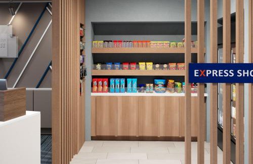 Manor Hotel | Holiday Inn Express & Suites - Austin - Manor by IHG