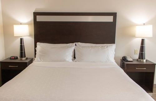 Temple Hotel | Holiday Inn Express & Suites Temple - Medical Center Area by IHG