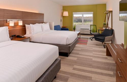 Trinity Hotel | Holiday Inn Express & Suites Trinity by IHG