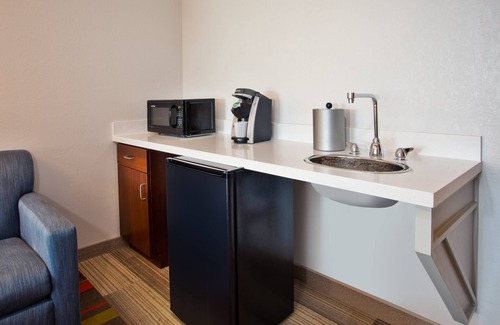 Webster Hotel | Holiday Inn Express & Suites Rochester Webster by IHG