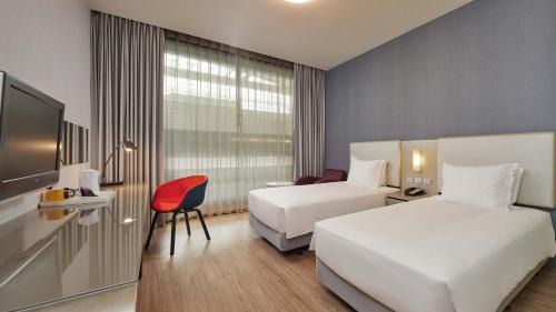 Central District Hotel | Holiday Inn Express Taichung Park by IHG