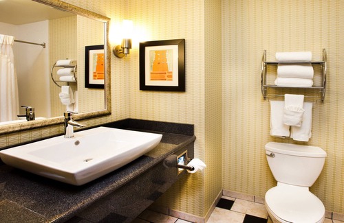 South Tulsa Hotel | Holiday Inn Express Tulsa South Bixby by IHG