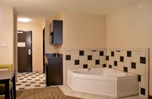 South Tulsa Hotel | Holiday Inn Express Tulsa South Bixby by IHG