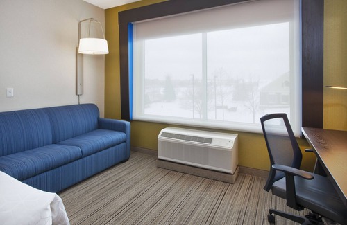 Auburn Hills Hotel | Holiday Inn Express Auburn Hills South by IHG