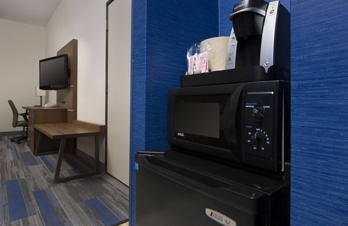 Ruckersville Hotel | Holiday Inn Express & Suites Charlottesville - Ruckersville by IHG