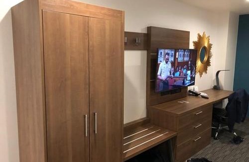 Joplin Hotel | Holiday Inn Express
