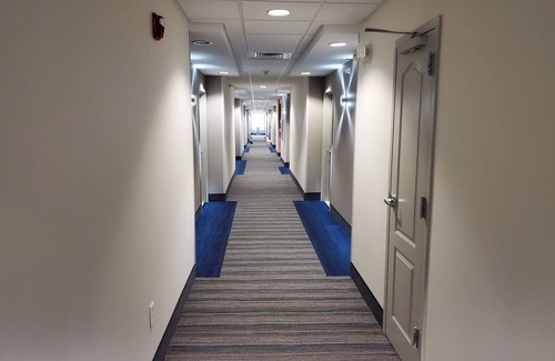 Junction City Hotel | Holiday Inn Express & Suites Junction City by IHG