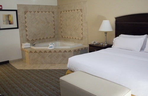 West Jefferson Hotel | Holiday Inn Express West Jefferson by IHG