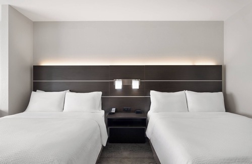 West Memphis Hotel | Holiday Inn Express and Suites West Memphis by IHG
