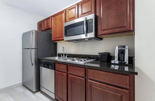 White Bear Lake Hotel | Holiday Inn Express & Suites Vadnais Heights by IHG