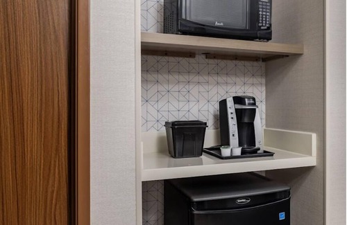 White Bear Lake Hotel | Holiday Inn Express & Suites Vadnais Heights by IHG