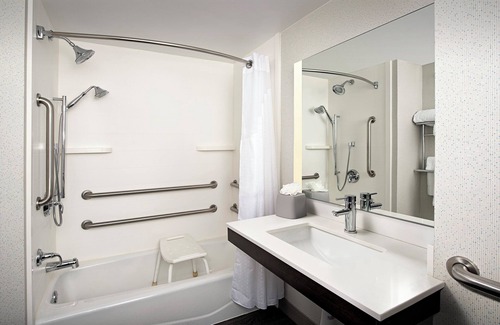 Hyattsville Hotel | Holiday Inn Express Washington DC - BW Parkway by IHG