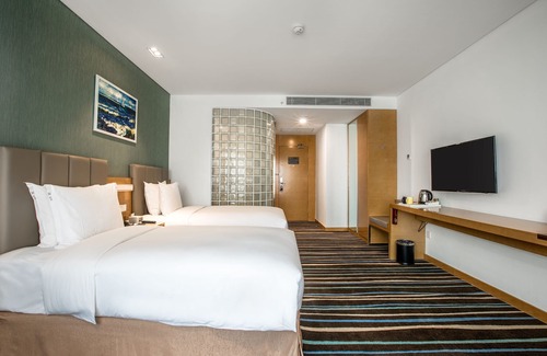 Weiyang Hotel | Holiday Inn Express Xian North by IHG