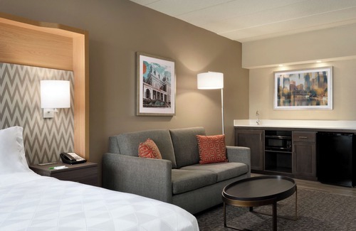 Council Bluffs Hotel | Holiday Inn Hotel & Suites Council Bluffs I-29 by IHG