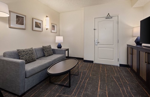 Maple Grove Hotel | Holiday Inn Hotel & Suites Maple Grove Nw Mpls-Arbor Lks by IHG