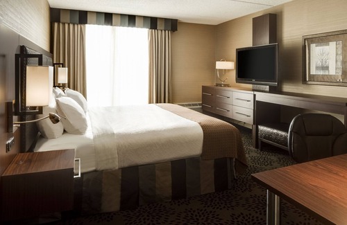 Urbandale Hotel | Holiday Inn Hotel & Suites Des Moines - Northwest by IHG