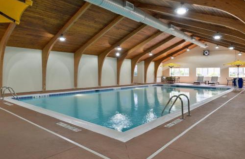 Rochester Hotel | Holiday Inn Hotel & Suites Rochester - Marketplace by IHG