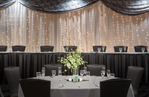 Urbandale Hotel | Holiday Inn Hotel & Suites Des Moines-Northwest by IHG