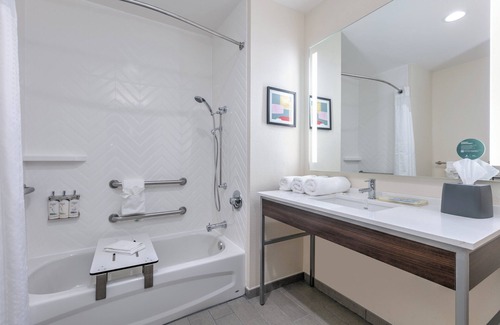 Bayou Cane Hotel | Holiday Inn Houma by IHG