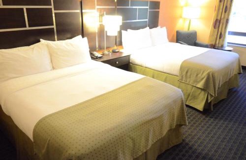Channelview Hotel | Holiday Inn Houston East-Channelview by IHG