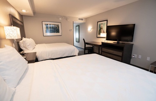 Kearney Hotel | Holiday Inn Kearney by IHG