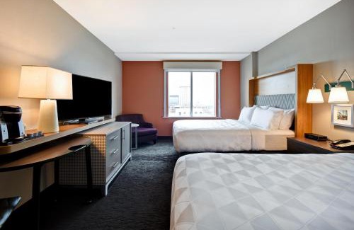 Historic Downtown Lancaster Hotel | Holiday Inn Lancaster by IHG