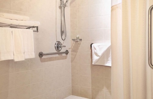 Laval Hotel | Holiday Inn Laval Montréal by IHG