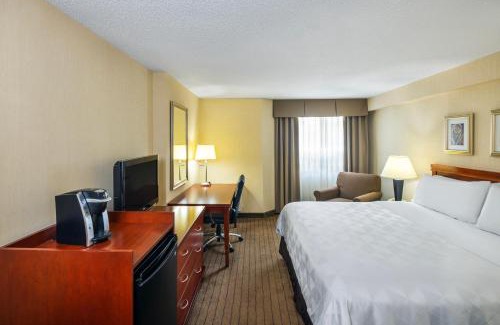 Laval Hotel | Holiday Inn Laval Montreal by IHG