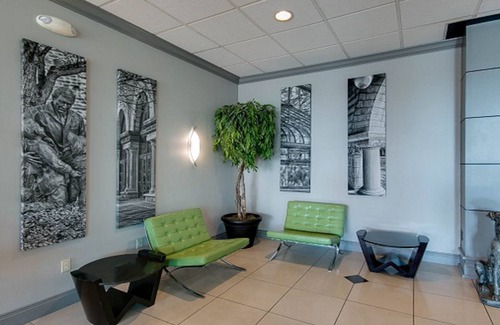 Manhattan Hotel | Holiday Inn Manhattan at the Campus by IHG