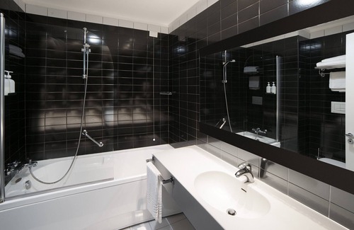 Nola Hotel | Holiday Inn Nola - Naples Vulcano Buono by IHG