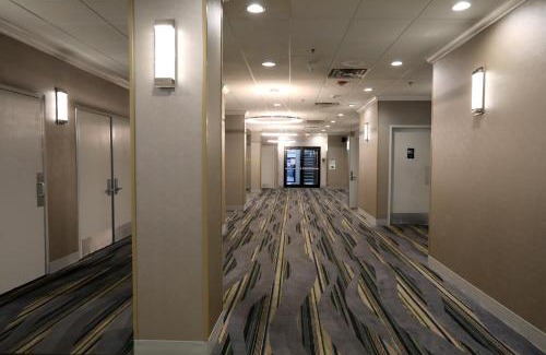 O'Hare Hotel | Holiday Inn O'Hare Area by IHG