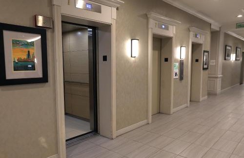 O'Hare Hotel | Holiday Inn O'Hare Area by IHG