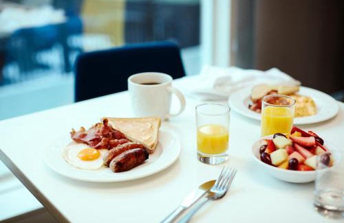 NoDo District Hotel | Holiday Inn Omaha Downtown - Waterpark by IHG
