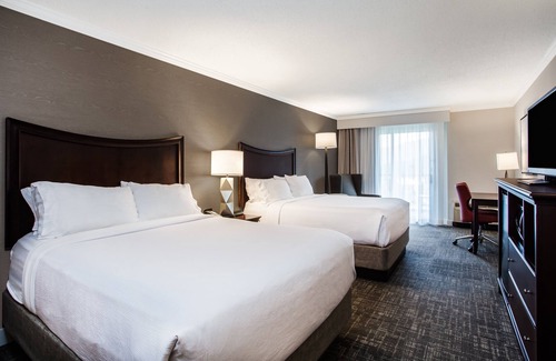 Lake George Hotel | Holiday Inn Resort Lake George - Adirondack Area by IHG