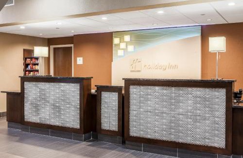 Rock Island Hotel | Holiday Inn Rock Island-Quad Cities by IHG