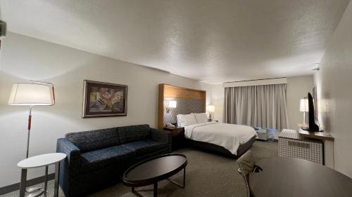 Rock Springs Hotel | Holiday Inn Rock Springs by IHG