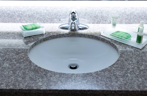 Dunmore Hotel | Holiday Inn Scranton East - Dunmore by IHG