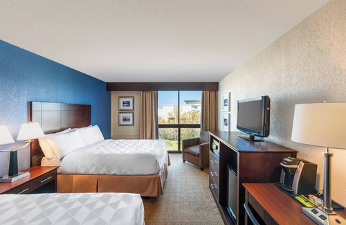 South Plainfield Hotel | Holiday Inn South Plainfield-Piscataway by IHG