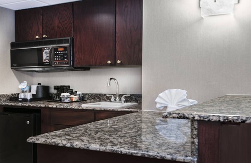 Springdale Hotel | Holiday Inn Springdale/Fayetteville Area by IHG