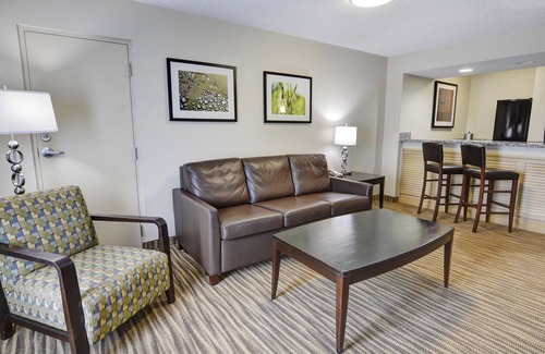 Feather Sound Hotel | Holiday Inn St Petersburg N - Clearwater by IHG