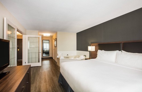 Grande Prairie Hotel | Holiday Inn & Suites Grande Prairie Conference Center by IHG