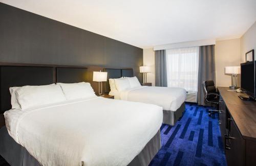 Grande Prairie Hotel | Holiday Inn & Suites Grande Prairie by IHG