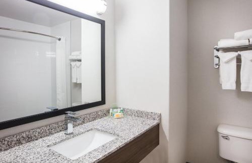Grande Prairie Hotel | Holiday Inn & Suites Grande Prairie by IHG
