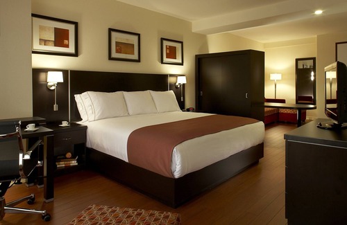 Lachine Hotel | Holiday Inn & Suites Montreal Airport by IHG