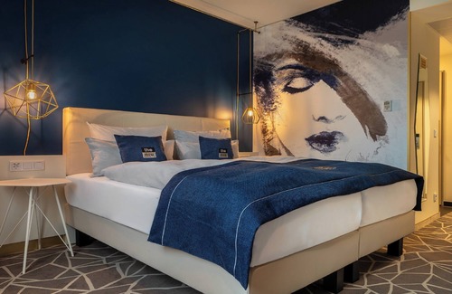 Halle Hotel | Holiday Inn - the niu, Ridge Halle Central Station by IHG