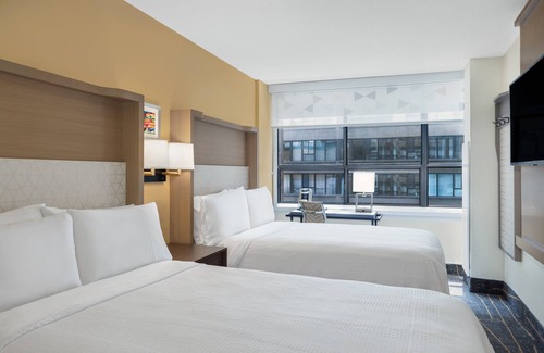 Church and Wellesley Hotel | Holiday Inn Toronto Downtown Centre by IHG