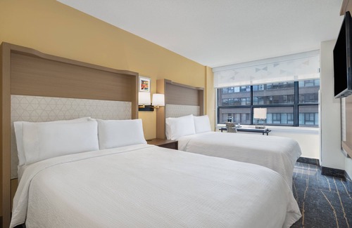 Church and Wellesley Hotel | Holiday Inn Toronto Downtown Centre by IHG