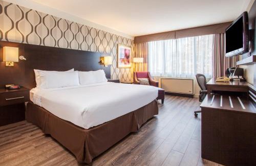Northeast Mississauga Hotel | Holiday Inn Toronto International Airport by IHG