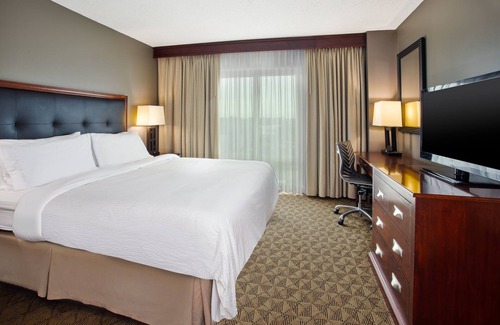 Bowling Green Hotel | Holiday Inn University Plaza-Bowling Green by IHG